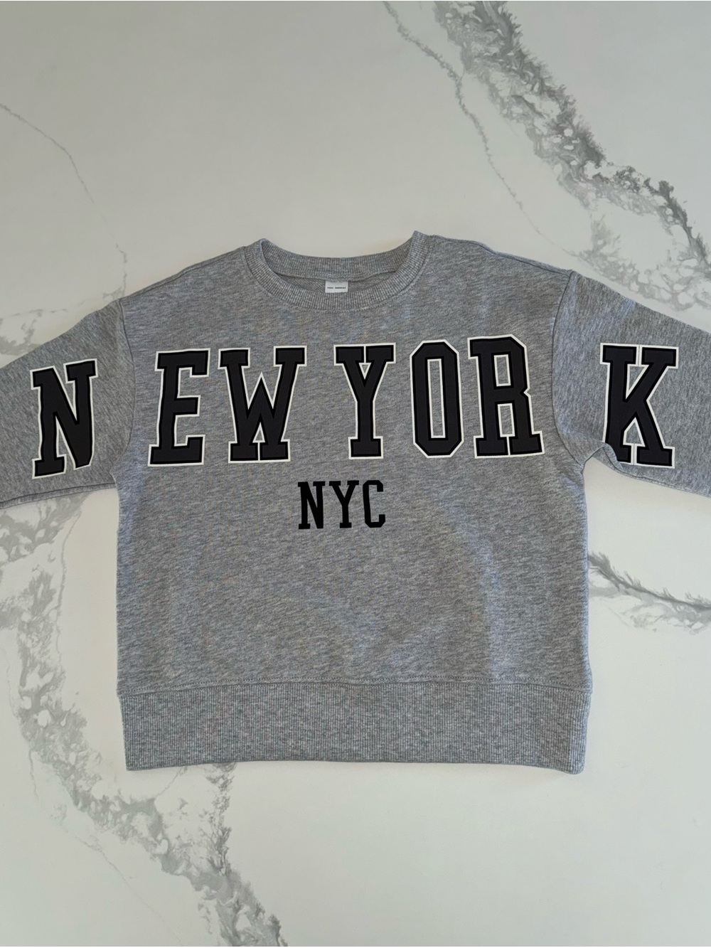 Carter’s New York NYC Crewneck Sweatshirt Boys Size 6 NEW